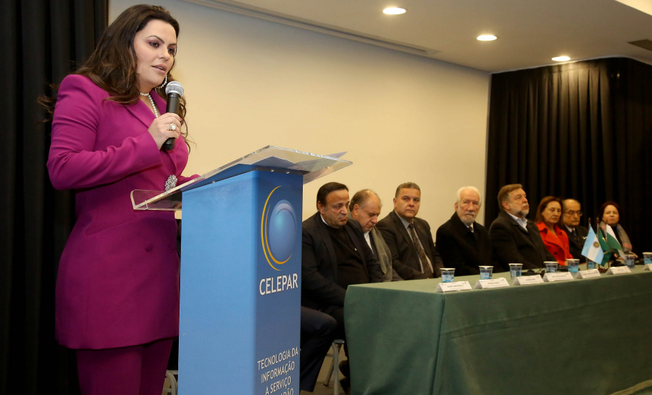 Segundo a vice-presidente do Conselho Estadual de Desenvolvimento Econômico e Social (Cedes), Keli Guimarães, que acompanhou o processo de integração desde o início, o Paraná se destaca pela atuação integrada com diversos outros órgãos, do Legislativo ao Poder Judiciário, do Tribunal de Contas às empresas públicas como Sanepar e Copel, além de um sistema de fomento aos objetivos no setor industrial.