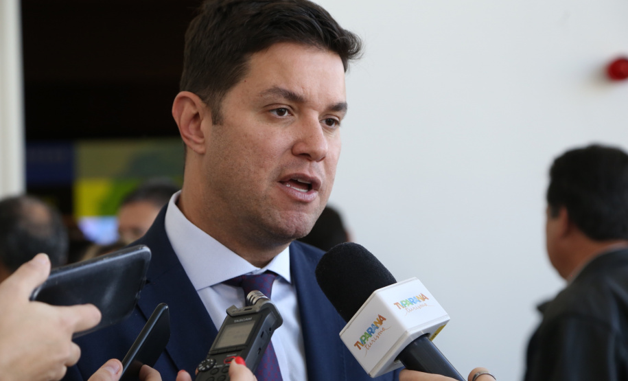 uto Silva, chefe da Casa Civil, destacou que o banco de projetos tem como objetivo deixar um legado transformador no Paraná. “Nós temos o péssimo hábito de correr atrás dos investimentos, mas sem projetos. Foto: José Fernando Ogura/ANPr