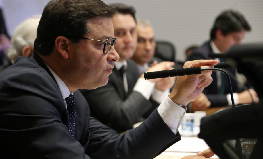 O governador Carlos Massa Ratinho Junior e técnicos da Secretaria de Infraestrutura e Logística apresentaram nesta quarta-feira (7) ao grupo China Merchants projetos ferroviários de curto, médio e longo prazos no Paraná