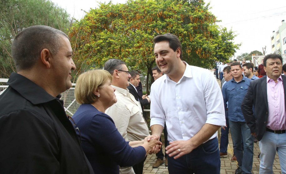O governador Carlos Massa Ratinho Junior autorizou nesta quarta-feira (8), em Pato Branco, o repasse de R$ 565 mil para aquisição de equipamentos e acessórios para o setor de radiologia do Hospital do Câncer da cidade.