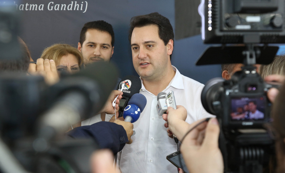 O governador Carlos Massa Ratinho Junior autorizou nesta quarta-feira (8), em Pato Branco, o repasse de R$ 565 mil para aquisição de equipamentos e acessórios para o setor de radiologia do Hospital do Câncer da cidade.