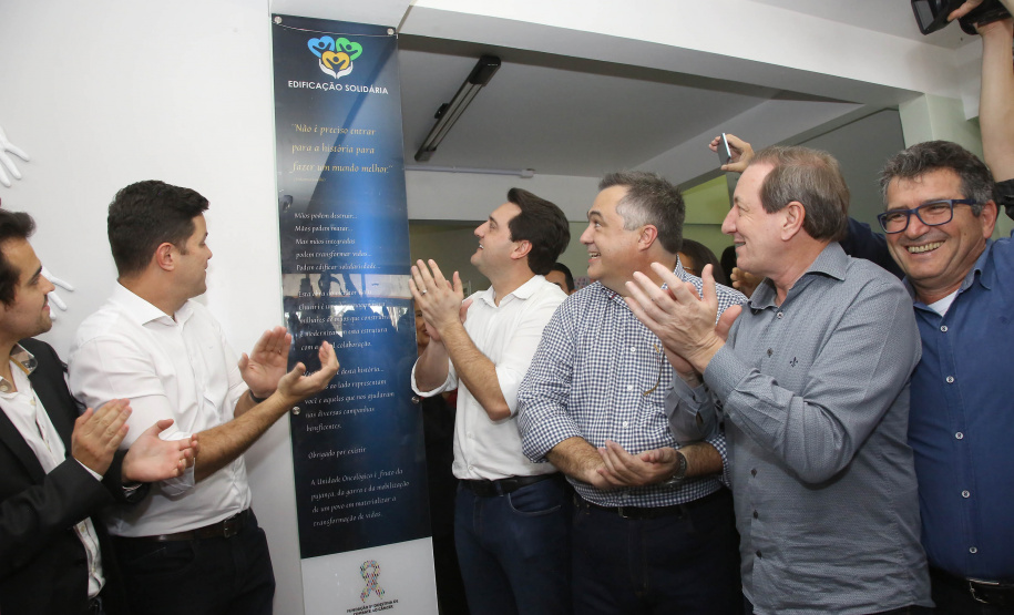 O governador Carlos Massa Ratinho Junior autorizou nesta quarta-feira (8), em Pato Branco, o repasse de R$ 565 mil para aquisição de equipamentos e acessórios para o setor de radiologia do Hospital do Câncer da cidade.