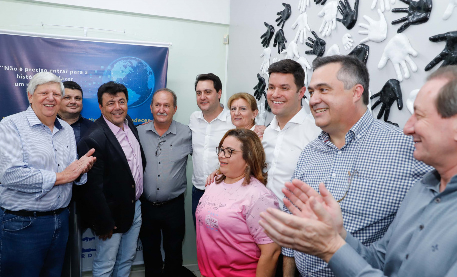 O governador Carlos Massa Ratinho Junior autorizou nesta quarta-feira (8), em Pato Branco, o repasse de R$ 565 mil para aquisição de equipamentos e acessórios para o setor de radiologia do Hospital do Câncer da cidade.