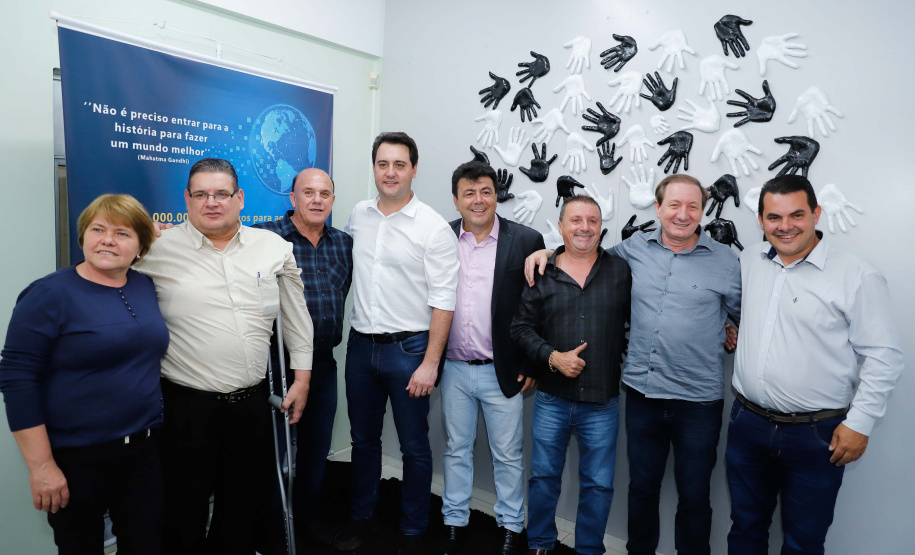 O governador Carlos Massa Ratinho Junior autorizou nesta quarta-feira (8), em Pato Branco, o repasse de R$ 565 mil para aquisição de equipamentos e acessórios para o setor de radiologia do Hospital do Câncer da cidade.