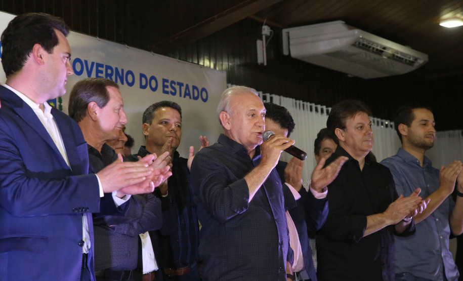 O governador Carlos Massa Ratinho Junior autorizou nesta quinta-feira (8), em Pato Branco, o repasse de R$ 20 milhões para a construção do novo prédio da prefeitura da cidade. O convênio prevê R$ 6 milhões de contrapartida municipal.