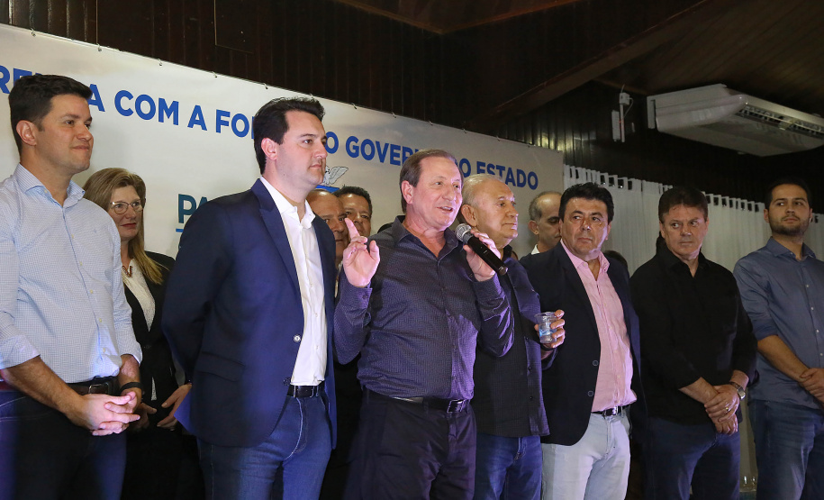 O governador Carlos Massa Ratinho Junior autorizou nesta quinta-feira (8), em Pato Branco, o repasse de R$ 20 milhões para a construção do novo prédio da prefeitura da cidade. O convênio prevê R$ 6 milhões de contrapartida municipal.