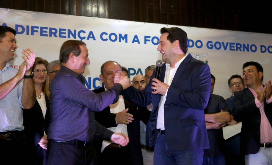 O governador Carlos Massa Ratinho Junior autorizou nesta quinta-feira (8), em Pato Branco, o repasse de R$ 20 milhões para a construção do novo prédio da prefeitura da cidade. O convênio prevê R$ 6 milhões de contrapartida municipal.
