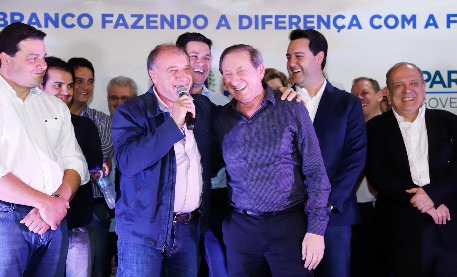 O governador Carlos Massa Ratinho Junior autorizou nesta quinta-feira (8), em Pato Branco, o repasse de R$ 20 milhões para a construção do novo prédio da prefeitura da cidade. O convênio prevê R$ 6 milhões de contrapartida municipal.