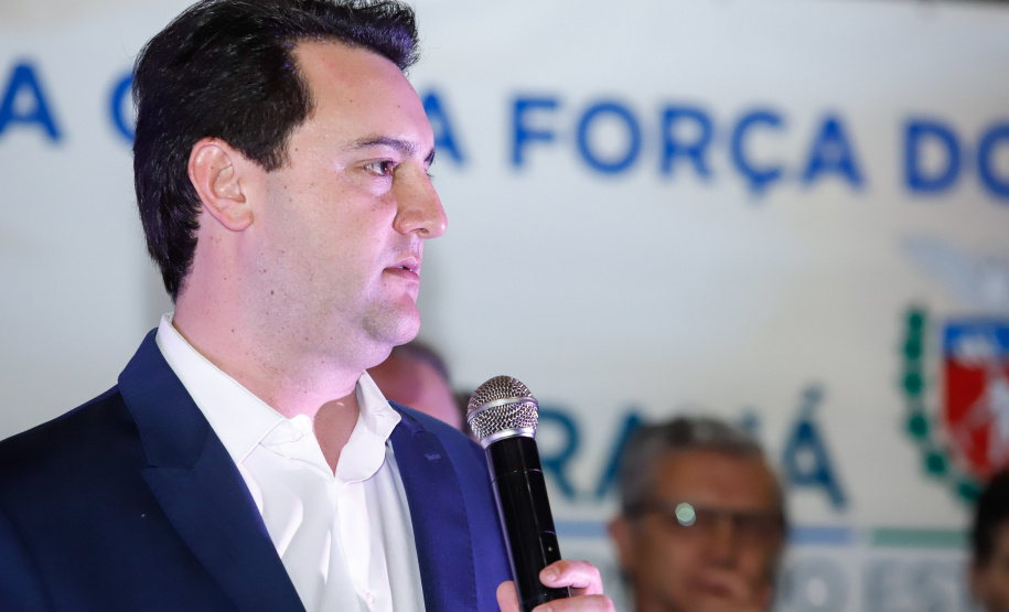 O governador Carlos Massa Ratinho Junior autorizou nesta quinta-feira (8), em Pato Branco, o repasse de R$ 20 milhões para a construção do novo prédio da prefeitura da cidade. O convênio prevê R$ 6 milhões de contrapartida municipal.