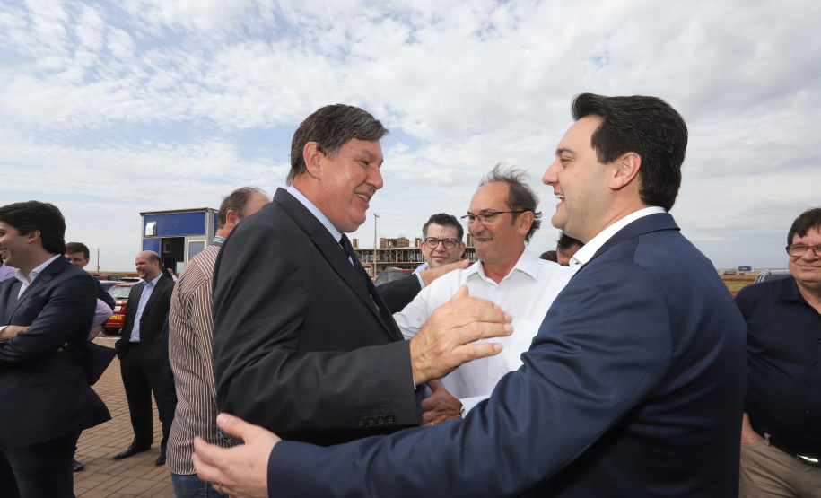 GOVERNADOR ACOMPANHA O ANÚNCIO DO BIOPARK, EM TOLEDO E LIBERA RECURSOS PARA REGIÃO. O governador Carlos Massa Ratinho Junior participa nesta sexta-feira (09), em Toledo, do anúncio de instalação de um complexo hospitalar e de saúde no Biopark ? Parque Científico e Tecnológico de Biociências