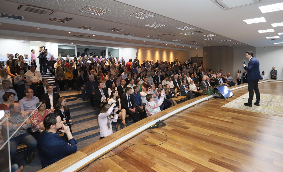 GOVERNADOR ACOMPANHA O ANÚNCIO DO BIOPARK, EM TOLEDO E LIBERA RECURSOS PARA REGIÃO. O governador Carlos Massa Ratinho Junior participa nesta sexta-feira (09), em Toledo, do anúncio de instalação de um complexo hospitalar e de saúde no Biopark ? Parque Científico e Tecnológico de Biociências