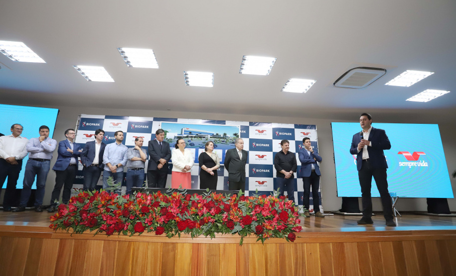 GOVERNADOR ACOMPANHA O ANÚNCIO DO BIOPARK, EM TOLEDO E LIBERA RECURSOS PARA REGIÃO. O governador Carlos Massa Ratinho Junior participa nesta sexta-feira (09), em Toledo, do anúncio de instalação de um complexo hospitalar e de saúde no Biopark ? Parque Científico e Tecnológico de Biociências