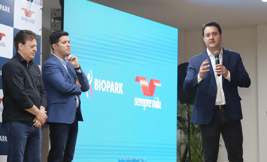 GOVERNADOR ACOMPANHA O ANÚNCIO DO BIOPARK, EM TOLEDO E LIBERA RECURSOS PARA REGIÃO. O governador Carlos Massa Ratinho Junior participa nesta sexta-feira (09), em Toledo, do anúncio de instalação de um complexo hospitalar e de saúde no Biopark ? Parque Científico e Tecnológico de Biociências