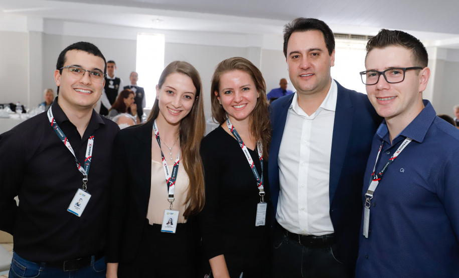 O Biopark - Parque Científico e Tecnológico de Biociências de Toledo, no Oeste do Estado, vai ganhar um Complexo Hospitalar e de Saúde. O governador Carlos Massa Ratinho Junior participou nesta sexta-feira (9) do anúncio do empreendimento, que pertence ao grupo Sempre Vida e vai unir o atendimento na saúde ao desenvolvimento de pesquisas e inovação.