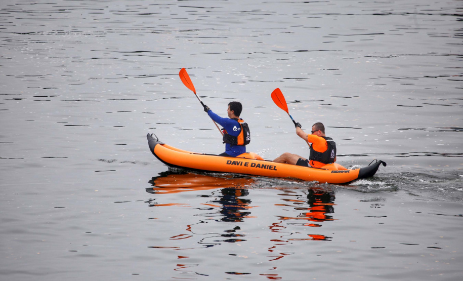 Os moradores do litoral do Paraná tiveram uma prévia nesta sexta-feira (09) do que promete ser a primeira etapa dos Jogos de Aventura e Natureza. A competição começou com a primeira etapa das disputas de paraquedismo, em Paranaguá, e mountain bike, no balneário de Santa Terezinha, em Pontal do Paraná. Foto: José Fernando Ogura/AEN