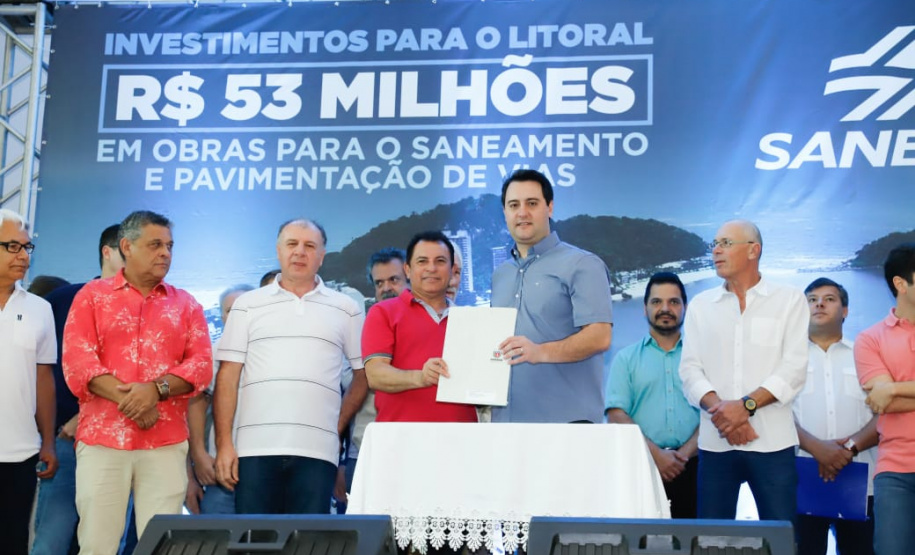 Os investimentos do Governo do Estado no Litoral somam R$ 57,5 milhões. O governador Carlos Massa Ratinho Junior esteve neste sábado (10) em Matinhos para a entrega oficial de obras de saneamento que somam R$ 50 milhões.