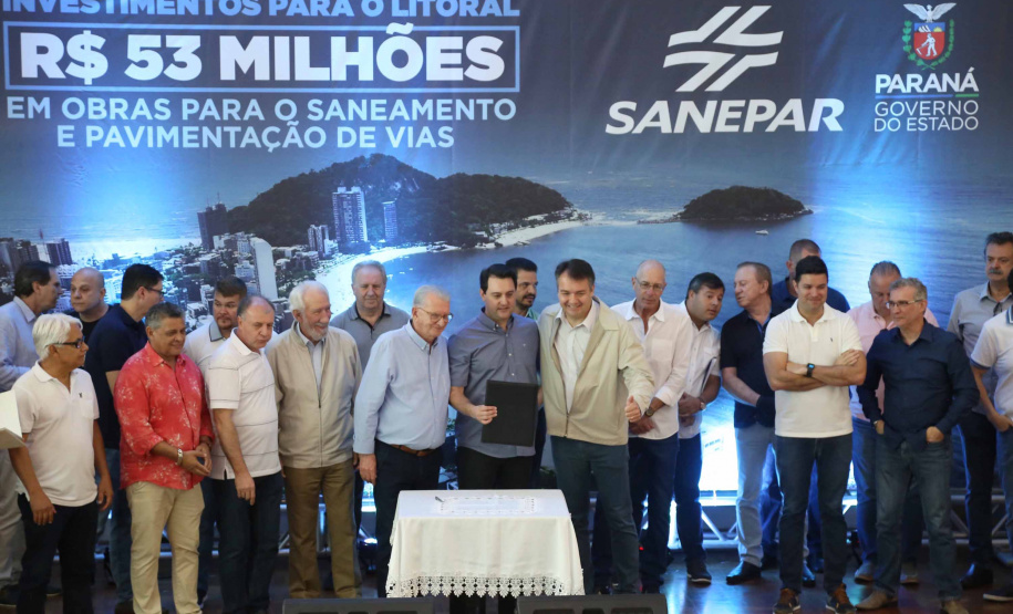 Os investimentos do Governo do Estado no Litoral somam R$ 57,5 milhões. O governador Carlos Massa Ratinho Junior esteve neste sábado (10) em Matinhos para a entrega oficial de obras de saneamento que somam R$ 50 milhões. Foto: José Fernando Ogura/AEN