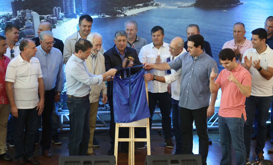 Os investimentos do Governo do Estado no Litoral somam R$ 57,5 milhões. O governador Carlos Massa Ratinho Junior esteve neste sábado (10) em Matinhos para a entrega oficial de obras de saneamento que somam R$ 50 milhões. Foto: José Fernando Ogura/AEN