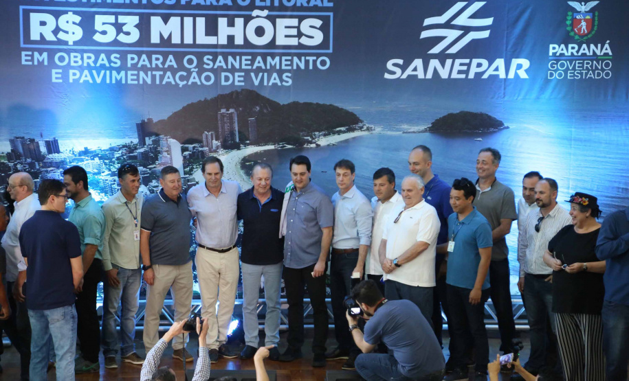 Os investimentos do Governo do Estado no Litoral somam R$ 57,5 milhões. O governador Carlos Massa Ratinho Junior esteve neste sábado (10) em Matinhos para a entrega oficial de obras de saneamento que somam R$ 50 milhões. Foto: José Fernando Ogura/AEN