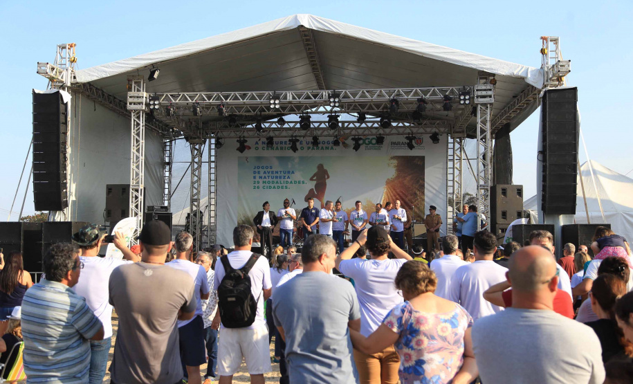 Os Jogos de Natureza e Aventura foram abertos oficialmente neste sábado (10), em Matinhos, com vários shows que animaram o público. O governador Carlos Massa Ratinho Junior esteve no local e reforçou a opção de fazer do turismo, especialmente no Litoral, um dos pilares do desenvolvimento econômico e social do Paraná. Foto: José Fernando Ogura/AEN