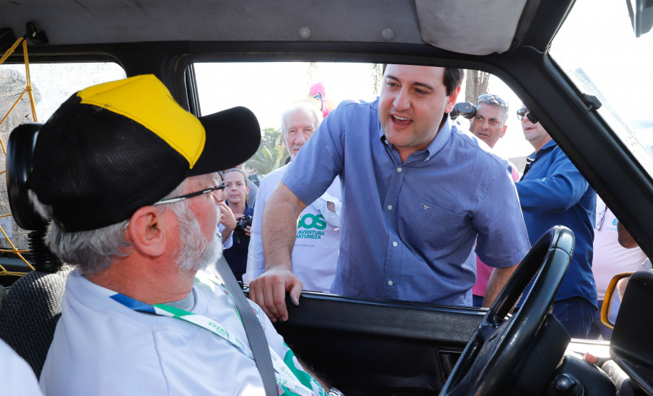 Os Jogos de Natureza e Aventura foram abertos oficialmente neste sábado (10), em Matinhos, com vários shows que animaram o público. O governador Carlos Massa Ratinho Junior esteve no local e reforçou a opção de fazer do turismo, especialmente no Litoral, um dos pilares do desenvolvimento econômico e social do Paraná.