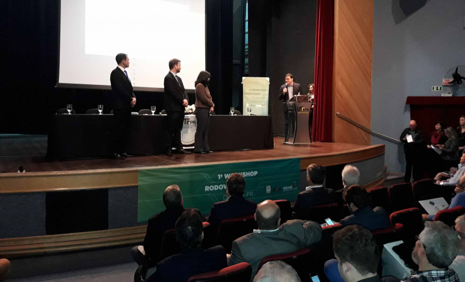 Segurança rodoviária foi discutido nesta segunda-feira (12) no I Workshop Rodoviário do Departamento de Estradas de Rodagem do Paraná (DER/PR), que acontece em Curitiba