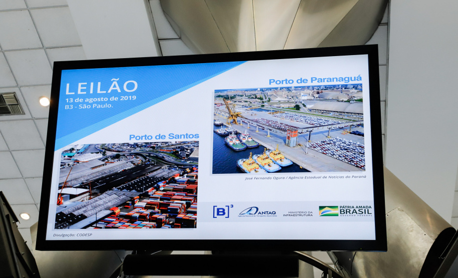 O terminal destinado à movimentação de carga geral, em especial celulose, do Porto de Paranaguá, foi leiloado nesta terça-feira (13), em pregão na Bolsa de Valores de São Paulo (Bovespa)