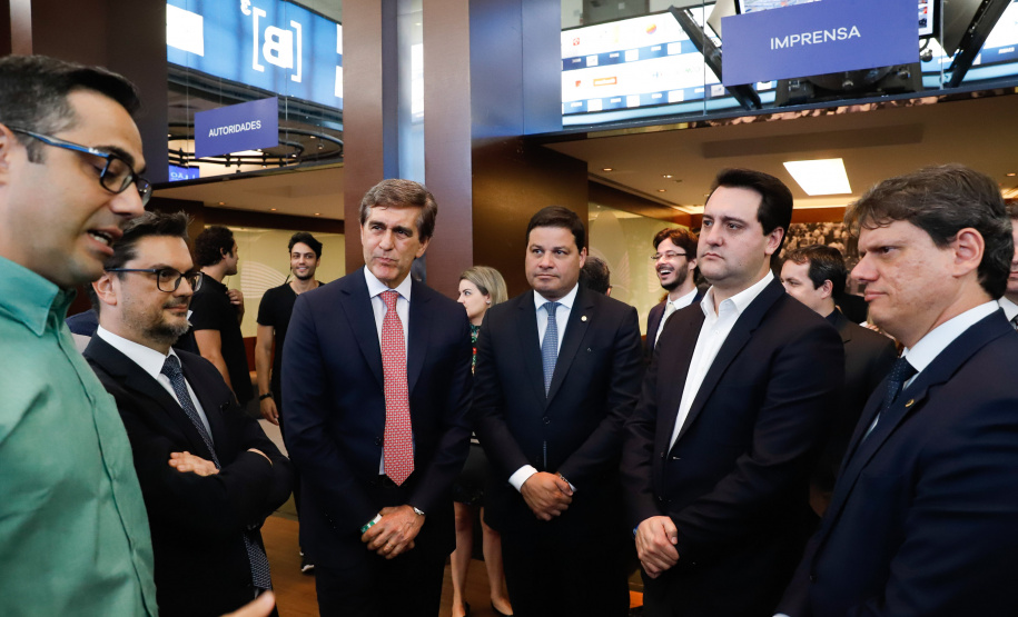 O terminal destinado à movimentação de carga geral, em especial celulose, do Porto de Paranaguá, foi leiloado nesta terça-feira (13), em pregão na Bolsa de Valores de São Paulo (Bovespa)