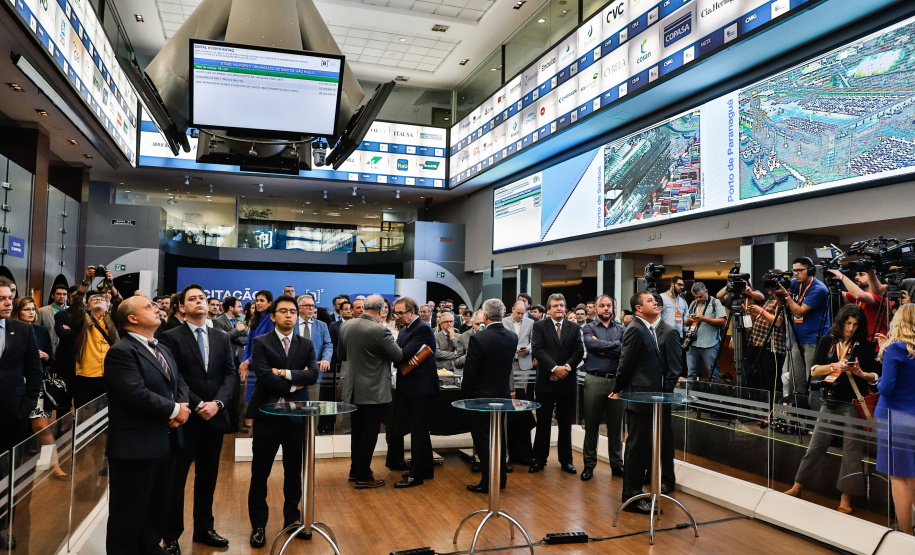 O terminal destinado à movimentação de carga geral, em especial celulose, do Porto de Paranaguá, foi leiloado nesta terça-feira (13), em pregão na Bolsa de Valores de São Paulo (Bovespa)