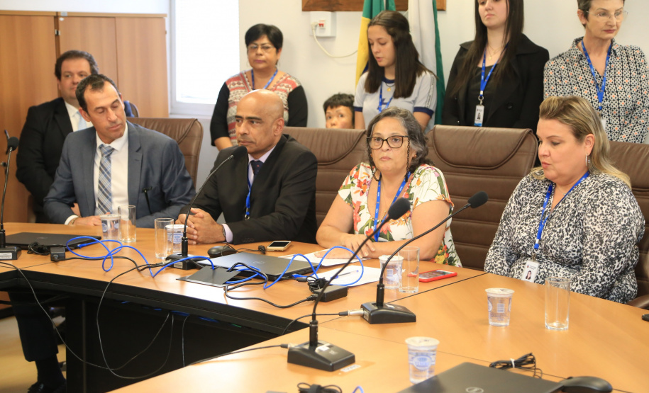 Tomaram posse nesta segunda-feira (12) os novos integrantes do Conselho de Contribuintes e Recursos Fiscais (CCRF). Órgão da Secretaria de Estado da Fazenda, o Conselho é responsável pelo julgamento em segunda instância administrativa dos recursos de contribuintes que recorreram de multas e já perderam em primeira instância. Foto: José Fernando Ogura/AEN