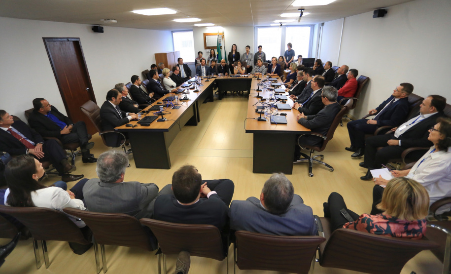 Tomaram posse nesta segunda-feira (12) os novos integrantes do Conselho de Contribuintes e Recursos Fiscais (CCRF). Órgão da Secretaria de Estado da Fazenda, o Conselho é responsável pelo julgamento em segunda instância administrativa dos recursos de contribuintes que recorreram de multas e já perderam em primeira instância. Foto: José Fernando Ogura/AEN