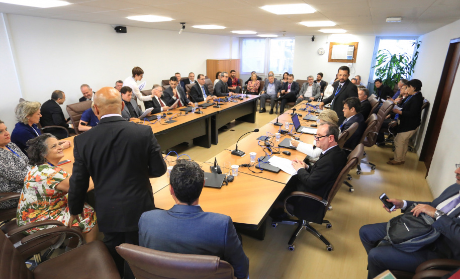 Tomaram posse nesta segunda-feira (12) os novos integrantes do Conselho de Contribuintes e Recursos Fiscais (CCRF). Órgão da Secretaria de Estado da Fazenda, o Conselho é responsável pelo julgamento em segunda instância administrativa dos recursos de contribuintes que recorreram de multas e já perderam em primeira instância. Foto: José Fernando Ogura/AEN