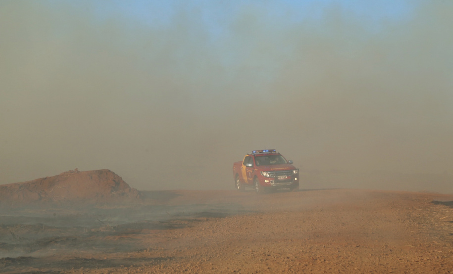 O Corpo de Bombeiros do Paraná reforçou o trabalho preventivo e de comunicação que desenvolve em todas as suas sedes regionais sobre os cuidados para evitar incêndios. O inverno é o período do ano que costuma registrar aumento no número de queimadas nas vegetações em função do clima seco, falta de chuvas e ventos fortes.