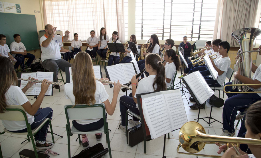 Fanfarras e bandas marciais de todo o Estado já podem se inscrever para o primeiro Festival de Fanfarras do Paraná, que vai identificar e reunir os grupos musicais formados em escolas, igrejas e comunidades de todas as cidades paranaenses. A ideia, proposta pelo governador Carlos Massa Ratinho Junior, é incentivar a cultura regional e a formação musical no Estado.Foto: Hedeson Alves/ArquivoSEED