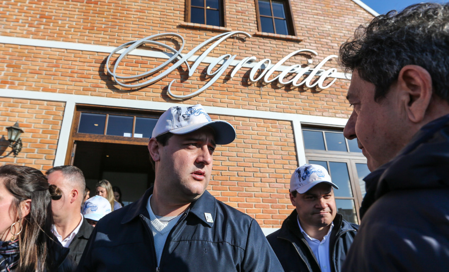 O governador Carlos Massa Ratinho Junior visita nesta quinta-feira (15), a Agroleite, realizado pela Cooperativa Castrolanda, em Castro, nos Campos Gerais. Considerado um dos maiores eventos da cadeia do leite na América, a Agroleite tem foco na tecnologia, produtividade e melhores resultados para os produtores. Castro, 15/08/2019 -  Foto: Geraldo Bubniak/AEN