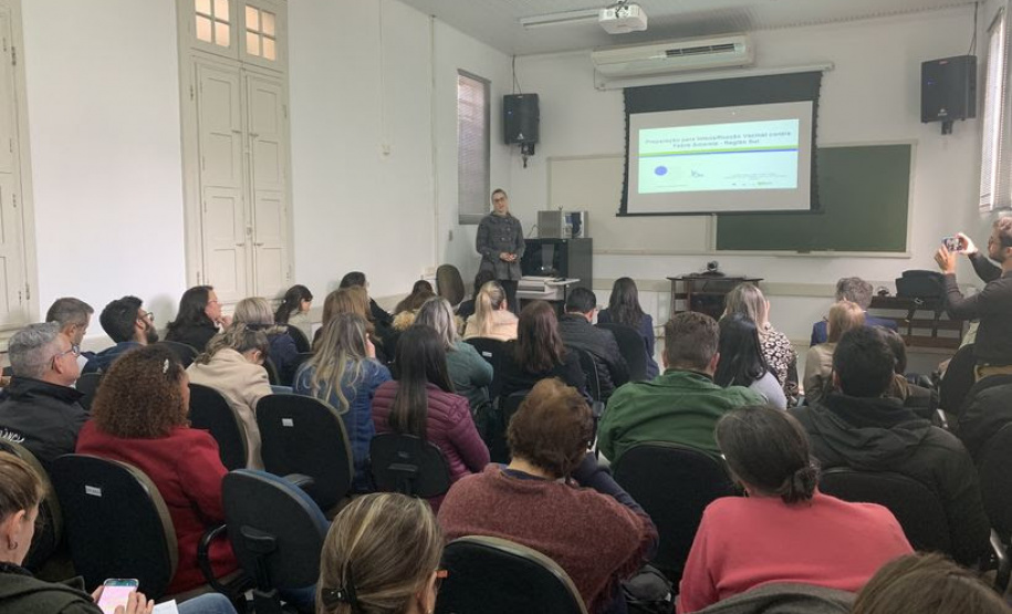 As ações acontecem a partir desta quinta-feira (15), em 345 municípios do Paraná com intensificação da vacina contra a Febre Amarela e dos trabalhos para a detecção e investigação de epizootias, que é a morte do primata não humano provocada pela contaminação do vírus da febre amarela. Foto: Divulgação/SESA