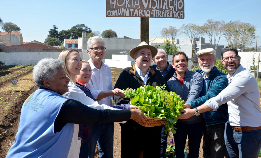 O trabalho de revitalização da Horta Comunitária Visitação, no Bairro Boqueirão, em Curitiba, foi inaugurado nesta sexta-feira (16)