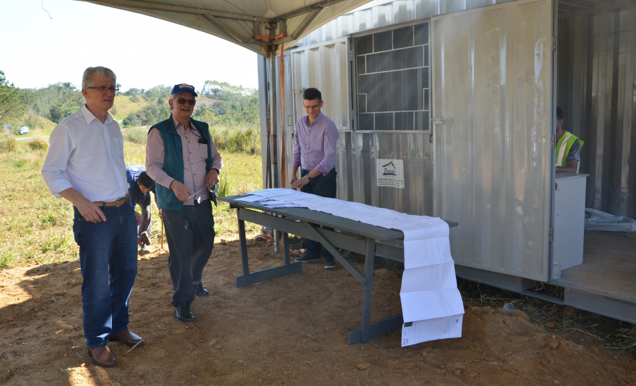 A construção de um novo Posto de Fiscalização de Trânsito Agropecuário (PFTA) da Agência de Defesa Agropecuária do Paraná (Adapar) em Campina Grande do Sul, na Região Metropolitana de Curitiba, deve ampliar o potencial de defesa da sanidade do Estado