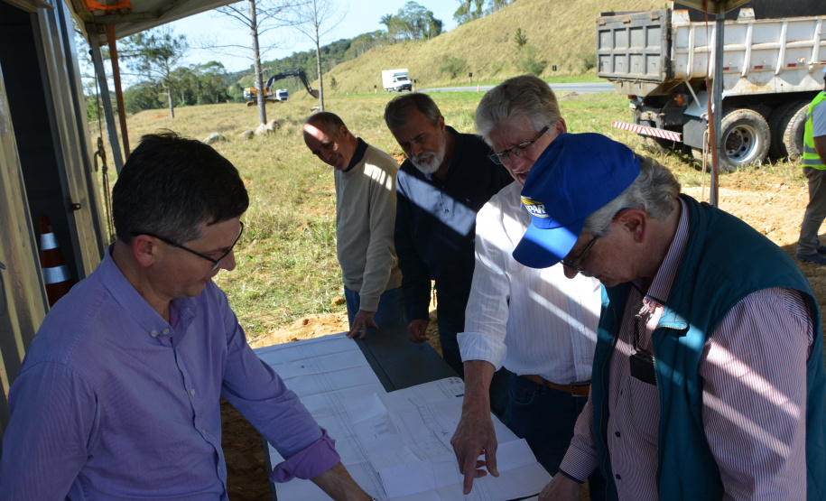 A construção de um novo Posto de Fiscalização de Trânsito Agropecuário (PFTA) da Agência de Defesa Agropecuária do Paraná (Adapar) em Campina Grande do Sul, na Região Metropolitana de Curitiba, deve ampliar o potencial de defesa da sanidade do Estado