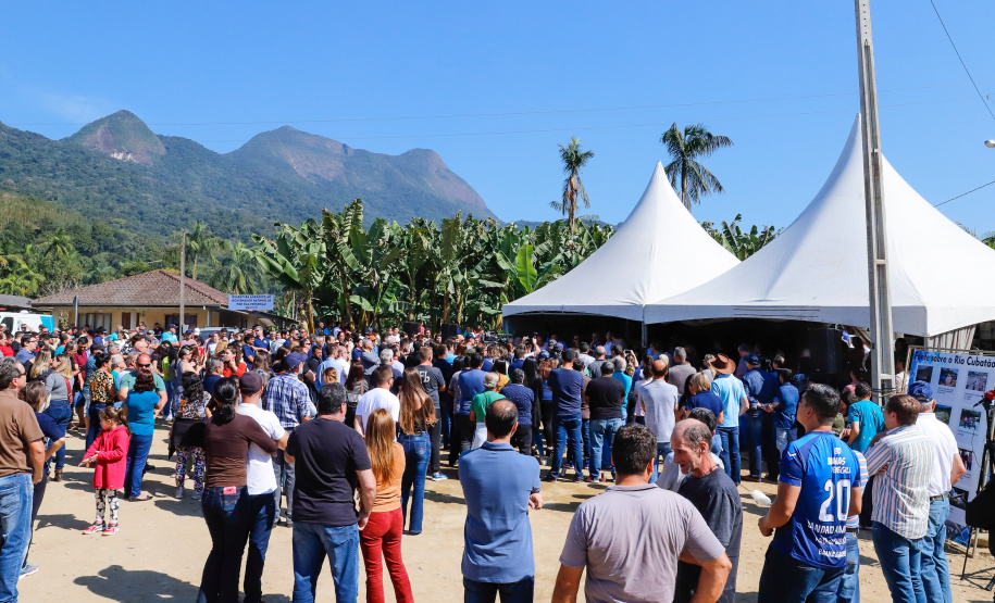 O governador Carlos Massa Ratinho Junior e o prefeito de Guaratuba, Roberto Justus, inauguraram a ponte sobre o Rio Cubatão, em Guaratuba.