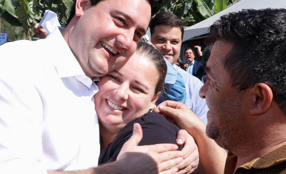 O governador Carlos Massa Ratinho Junior e o prefeito de Guaratuba, Roberto Justus, inauguraram a ponte sobre o Rio Cubatão, em Guaratuba.