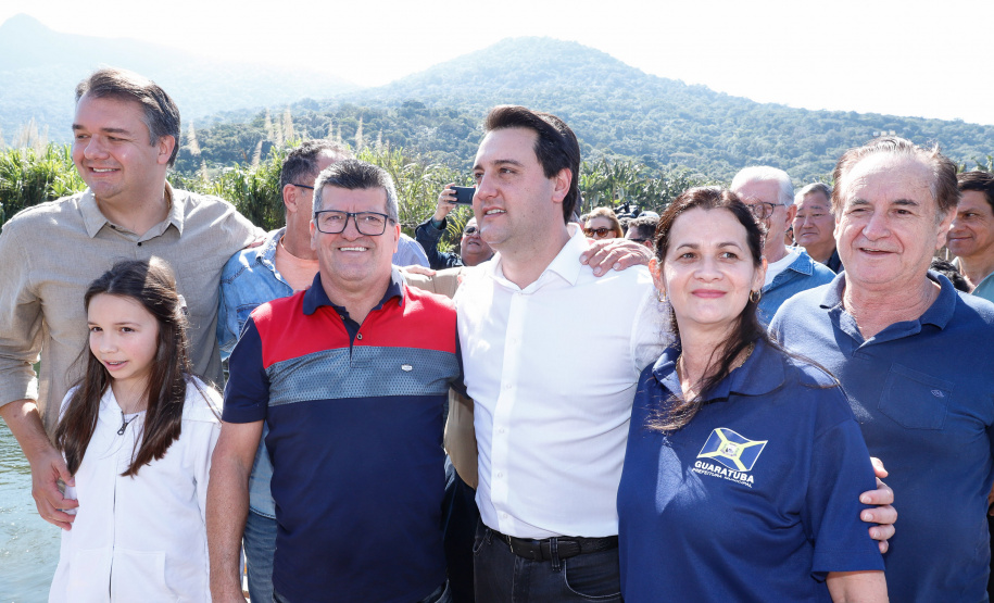 O governador Carlos Massa Ratinho Junior e o prefeito de Guaratuba, Roberto Justus, inauguraram a ponte sobre o Rio Cubatão, em Guaratuba.