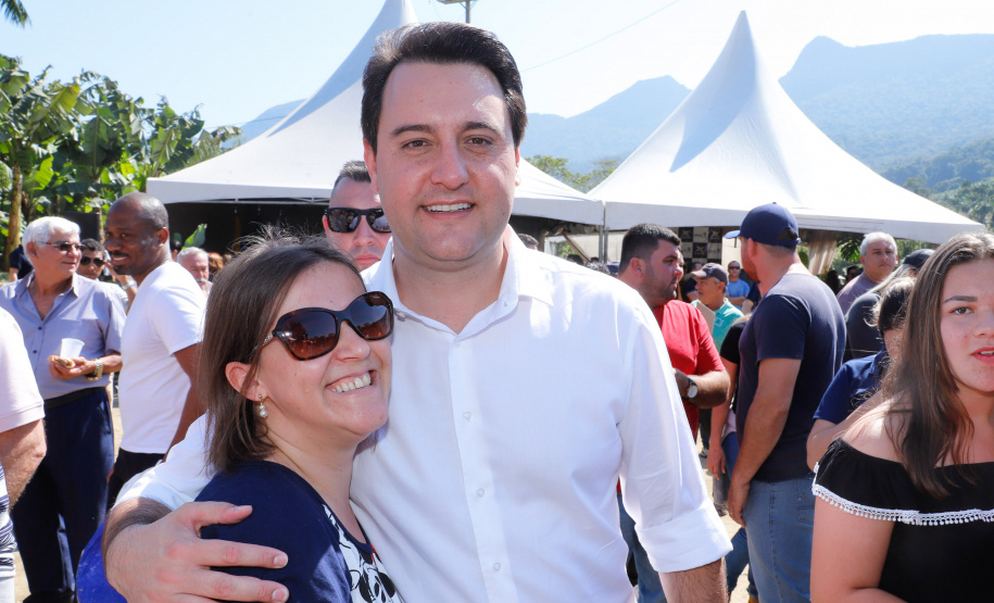 O governador Carlos Massa Ratinho Junior e o prefeito de Guaratuba, Roberto Justus, inauguraram a ponte sobre o Rio Cubatão, em Guaratuba.