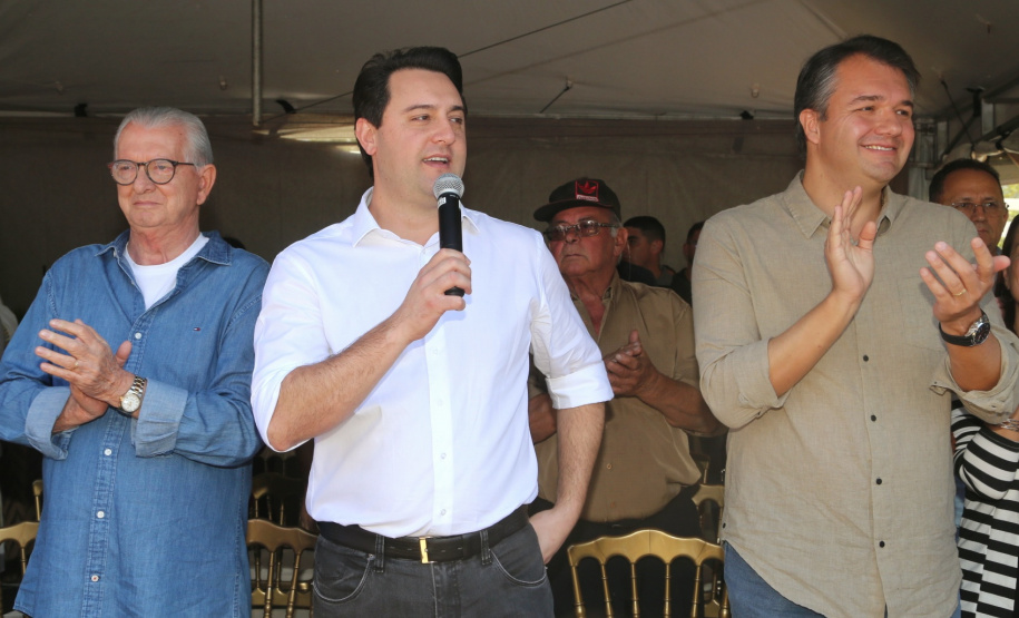 O governador Carlos Massa Ratinho Junior e o prefeito de Guaratuba, Roberto Justus, inauguraram a ponte sobre o Rio Cubatão, em Guaratuba. Foto:Gilson Abreu/AEN