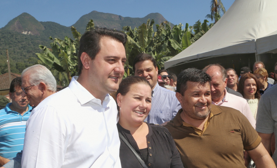 O governador Carlos Massa Ratinho Junior e o prefeito de Guaratuba, Roberto Justus, inauguraram a ponte sobre o Rio Cubatão, em Guaratuba. Foto:Gilson Abreu/AEN