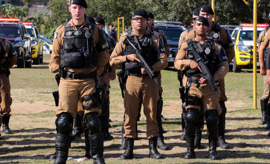 A Polícia Militar realizou duas novas edições da operação Tático Móvel na semana passada em Curitiba. O trabalho preventivo de segurança teve mais de 1,8 mil pessoas e 665 veículos abordados, com 16 prisões e 187 autos de infração lavrados. As ações envolveram 550 policiais entre quinta-feira (15) e sexta-feira (16/08).