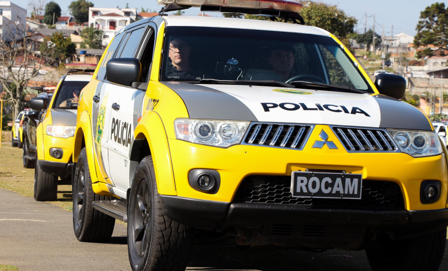 A Polícia Militar realizou duas novas edições da operação Tático Móvel na semana passada em Curitiba. O trabalho preventivo de segurança teve mais de 1,8 mil pessoas e 665 veículos abordados, com 16 prisões e 187 autos de infração lavrados. As ações envolveram 550 policiais entre quinta-feira (15) e sexta-feira (16/08).