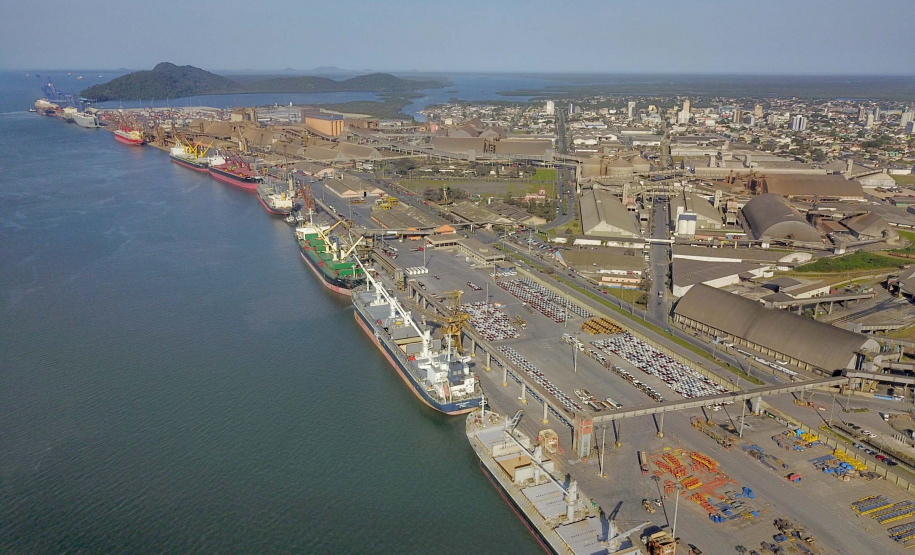 Os Portos do Paraná participam na próxima semana da Logistique - Feira e Congresso de Logística e Negócios Multimodais. O evento, um dos maiores do setor no País, acontece de 27 a 29 de agosto, em Joinville (SC). Foto: José Fernando Ogura/AEN