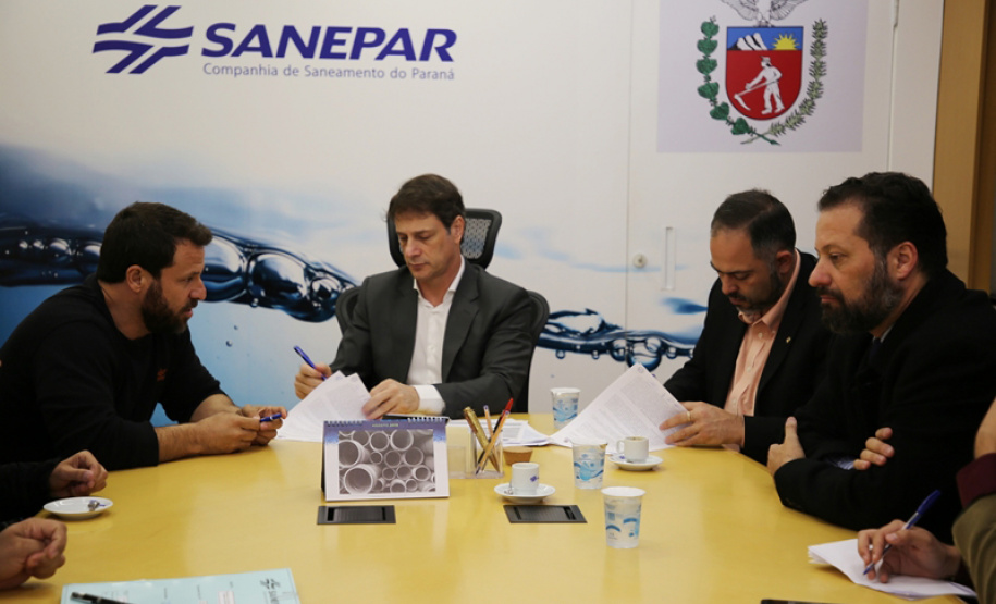 Comunidades rurais de Antônio Olinto, no Sul do Paraná, e de Cândido de Abreu, na região central, vão receber sistemas de abastecimento de água