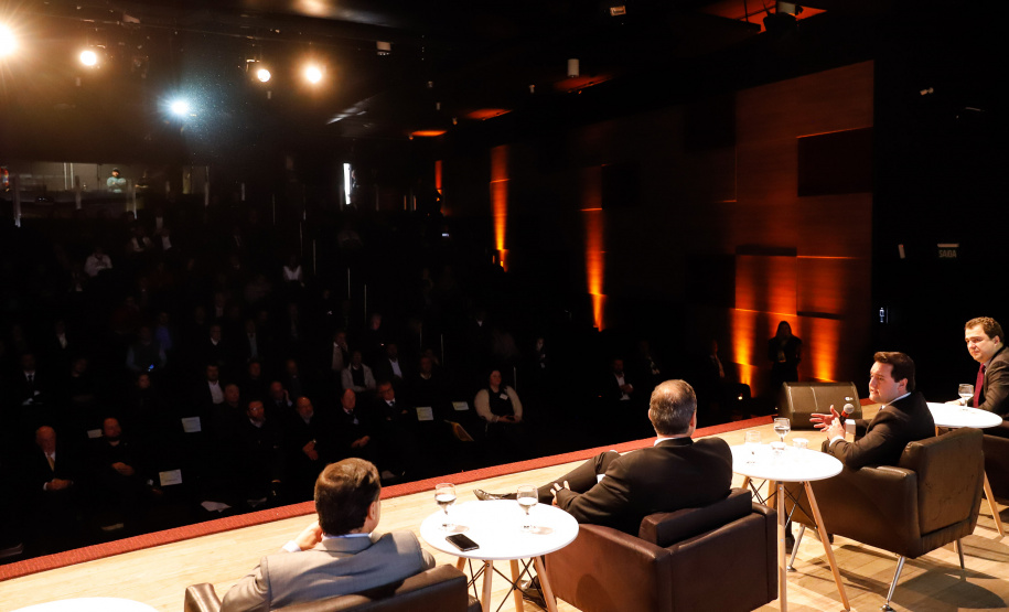 O governador Carlos Massa Ratinho Junior participa da abertura do III Forum Gestão Pública FACIAP, Caminhos do Crescimento.